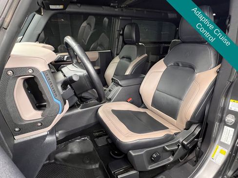 Used 2022 Ford Bronco Wildtrak image 4