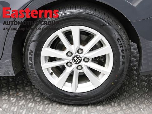 Used 2025 Toyota Camry LE image 8