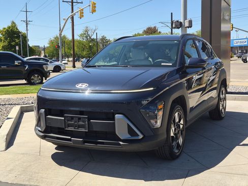 Certified 2025 Hyundai Kona SEL AWD/4WD image 10