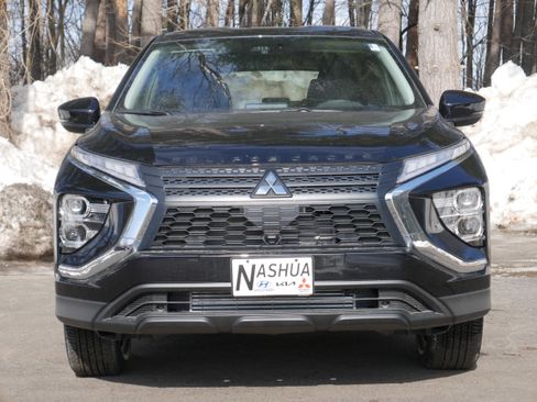New 2025 Mitsubishi Eclipse Cross LE image 2