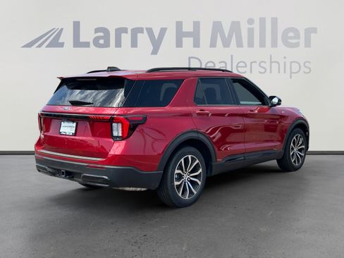 New 2026 Ford Explorer ST-Line RWD image 5