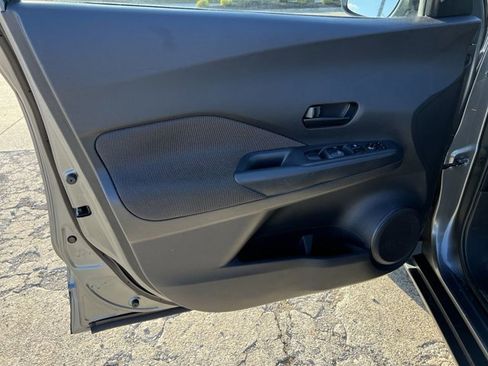 Used 2020 Nissan Kicks S FWD image 23