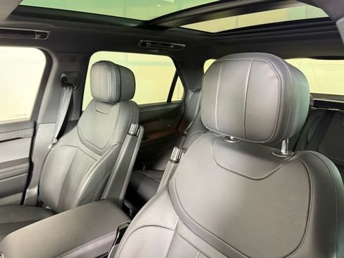 Certified 2024 Land Rover Range Rover Sport SE image 6