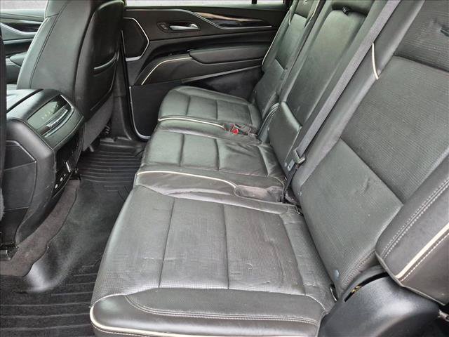 Used 2024 Cadillac Escalade ESV Sport w/ LPO, ONYX Package AWD/4WD image 19