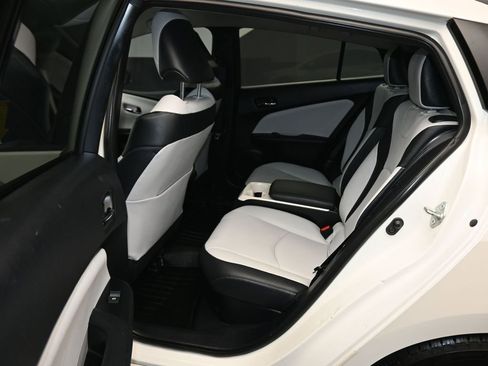 Used 2017 Toyota Prius Prime Advanced image 29