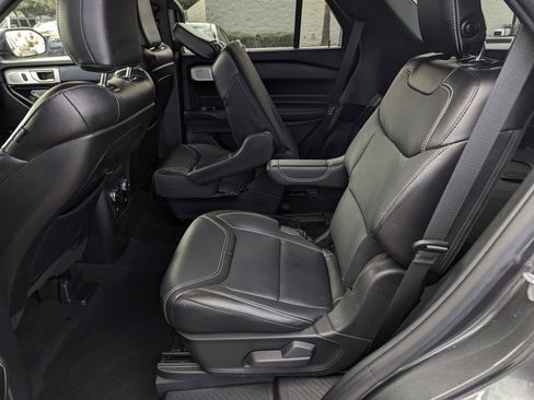 Certified 2020 Ford Explorer ST w/ ST Street Pack image 8