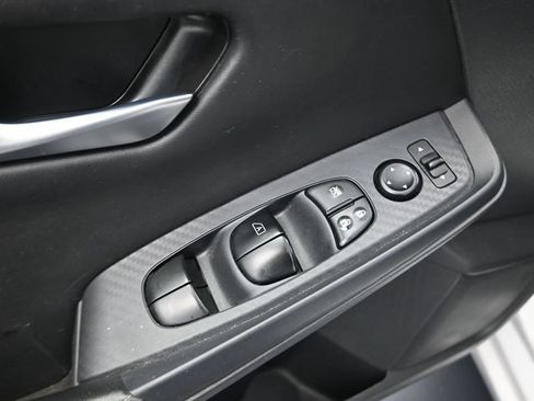 Used 2024 Nissan Sentra SV FWD image 7