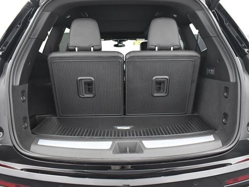 Used 2024 Cadillac XT6 Premium Luxury image 26