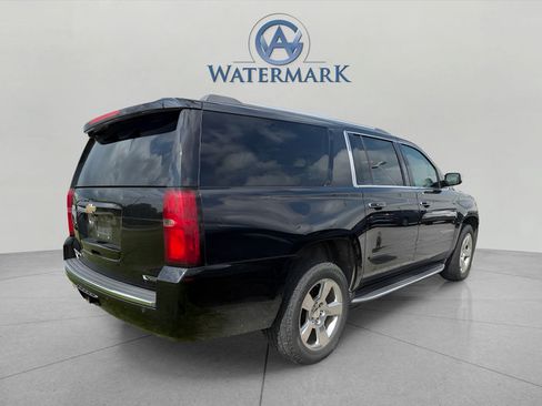 Used 2017 Chevrolet Suburban Premier RWD image 9