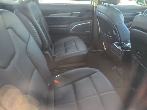 Used 2022 Kia Telluride EX w/ EX Premium Package AWD/4WD image 14