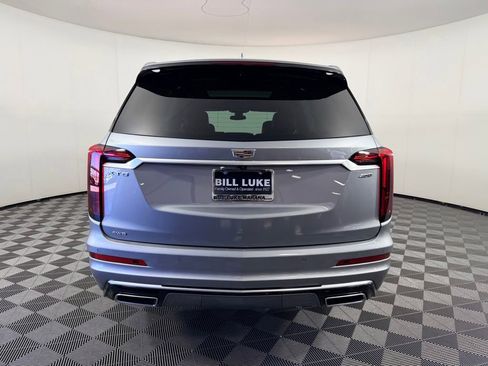 Used 2024 Cadillac XT6 Premium Luxury AWD/4WD image 7