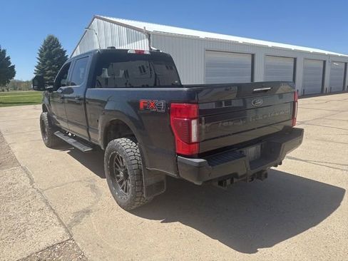 Used 2022 Ford F350 Lariat w/ Lariat Ultimate Package AWD/4WD image 4