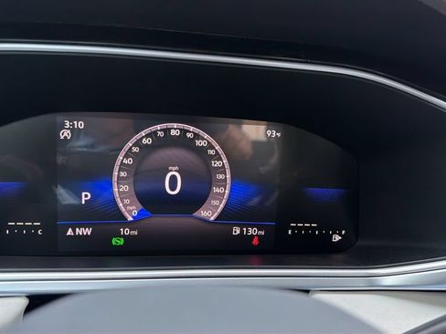 New 2026 Volkswagen Taos SE FWD image 26