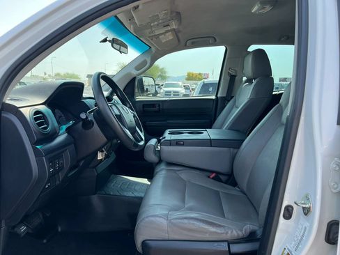 Used 2017 Toyota Tundra SR RWD image 8