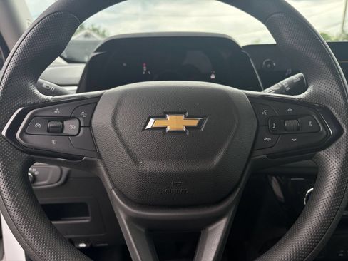 Used 2025 Chevrolet TrailBlazer LT FWD image 25