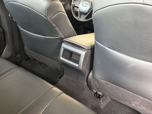 Used 2023 Toyota Camry SE image 31