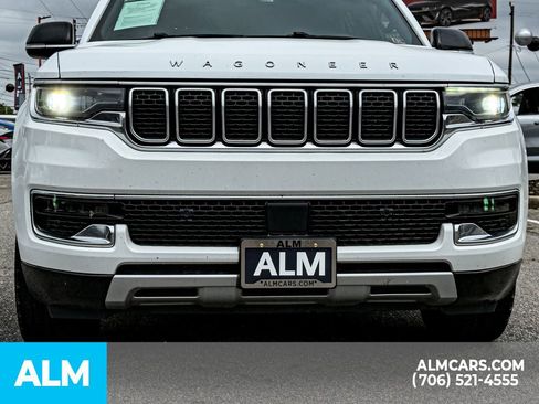 Used 2023 Jeep Wagoneer L Series II AWD/4WD image 6