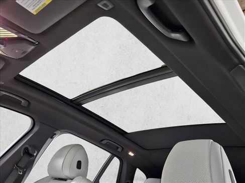 Used 2024 BMW X5 xDrive40i w/ M Sport Package image 16