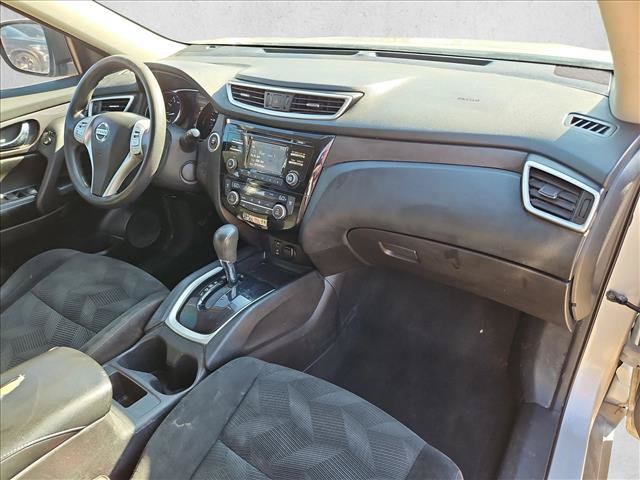 Used 2014 Nissan Rogue SV FWD image 21