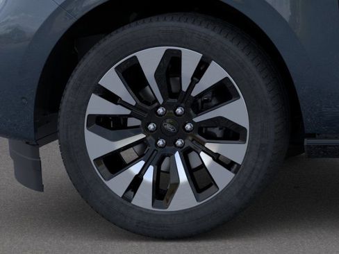 New 2026 Ford Expedition Max Platinum AWD/4WD image 19