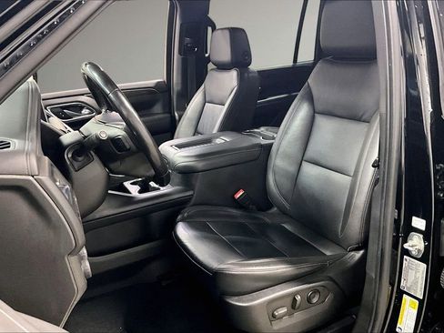 Used 2021 Chevrolet Suburban Z71 image 22