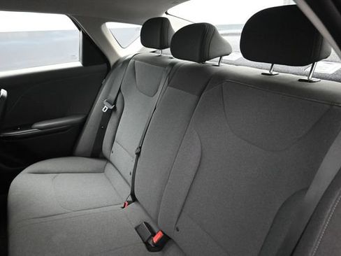 Used 2025 Kia K4 FWD image 28