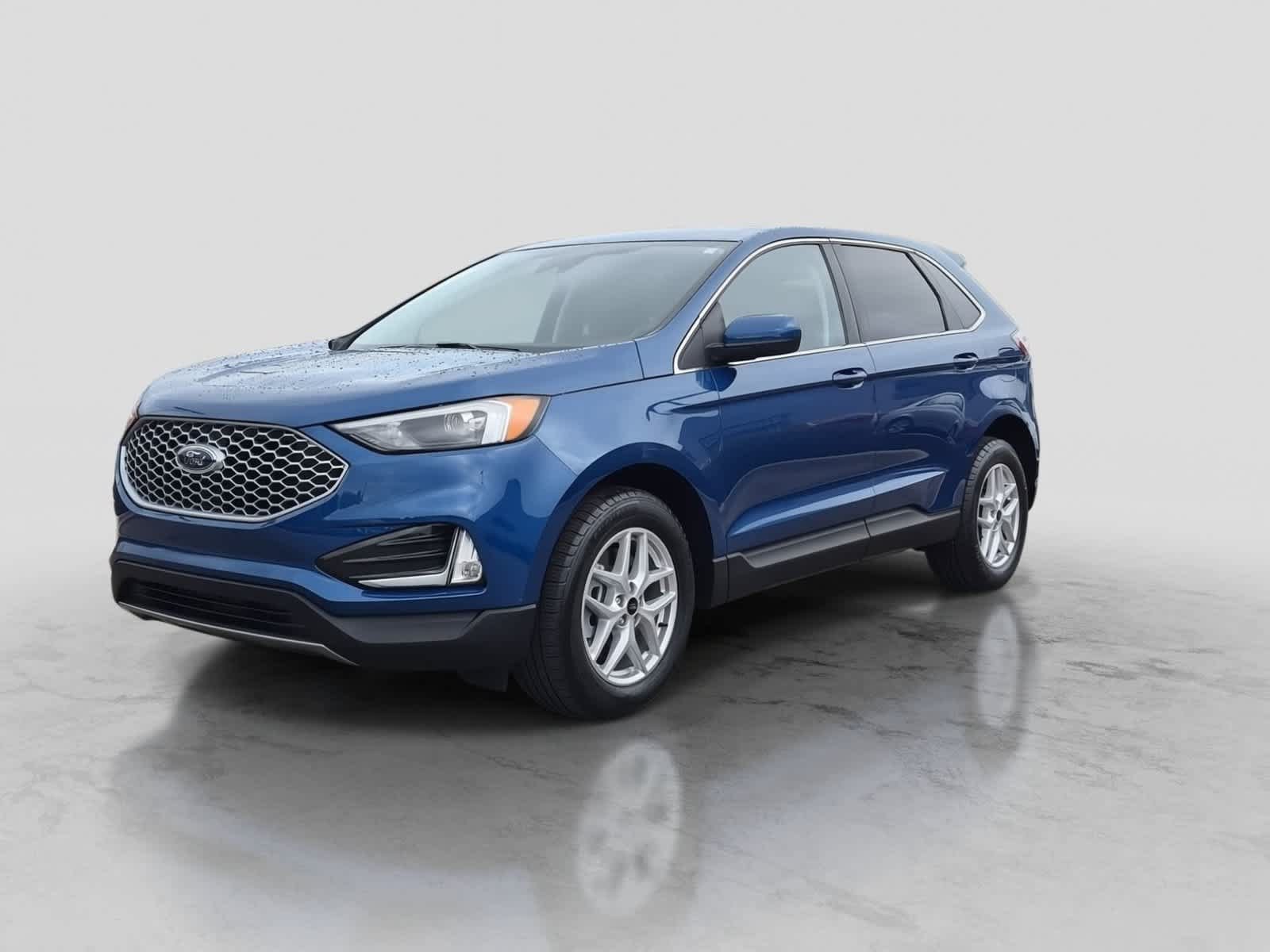 Used 2024 Ford Edge SEL w/ Convenience Package AWD/4WD image 4