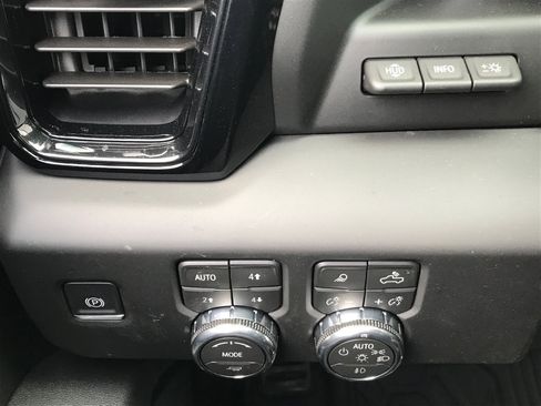 New 2026 GMC Sierra 1500 AT4 w/ AT4 Premium Package AWD/4WD image 25