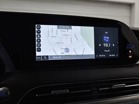 Used 2022 Hyundai Palisade Calligraphy image 21