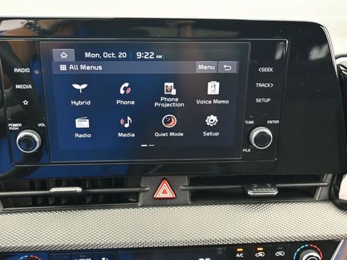 Used 2024 Kia Sportage LX image 21