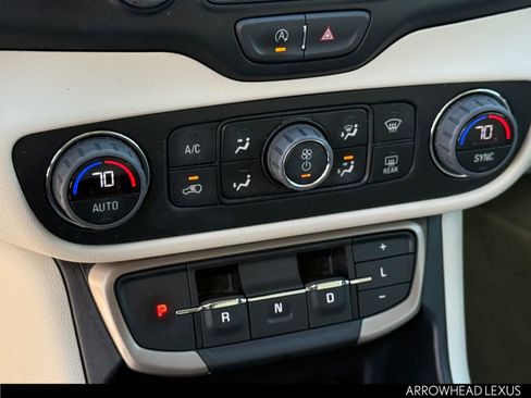 Used 2023 GMC Terrain Denali w/ Denali Premium Package image 23