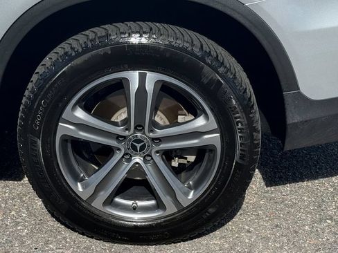 Used 2019 Mercedes-Benz GLC 300 4MATIC image 16