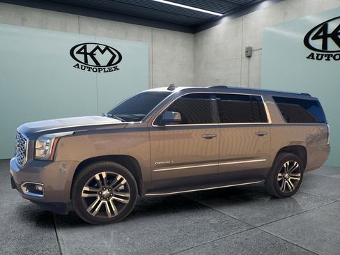 Used 2019 GMC Yukon XL Denali w/ Open Road Package AWD/4WD image 6