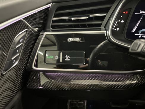 Used 2022 Audi SQ8 Prestige w/ Prestige Package image 25