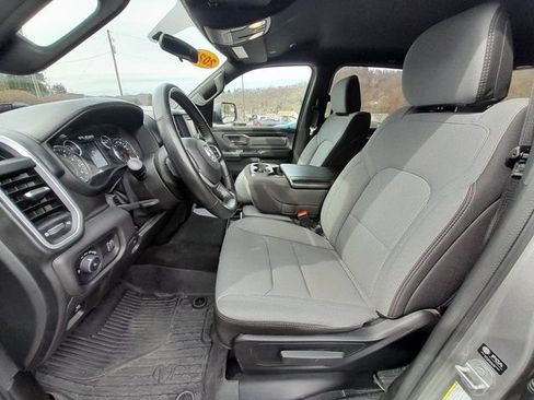 Used 2023 RAM 1500 Big Horn AWD/4WD image 39