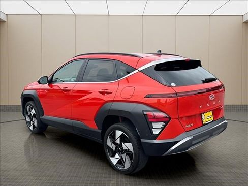 Certified 2024 Hyundai Kona Limited AWD/4WD image 4