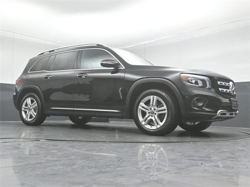 Used 2021 Mercedes-Benz GLB 250 4MATIC image 38