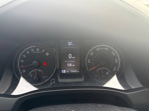 Used 2021 Toyota Tacoma SR w/ SR Convenience Package RWD image 8