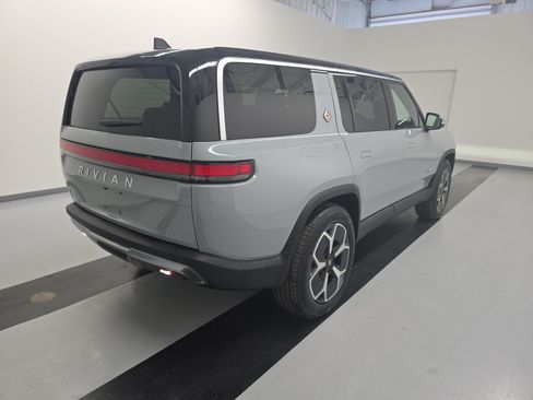 Used 2024 Rivian R1S Adventure AWD/4WD image 5
