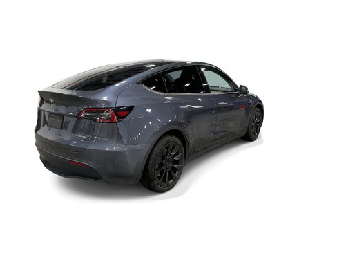 Certified 2023 Tesla Model Y Long Range AWD/4WD image 6