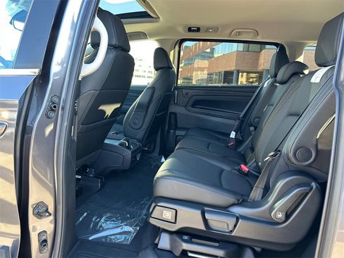 New 2026 Honda Odyssey EX-L image 17