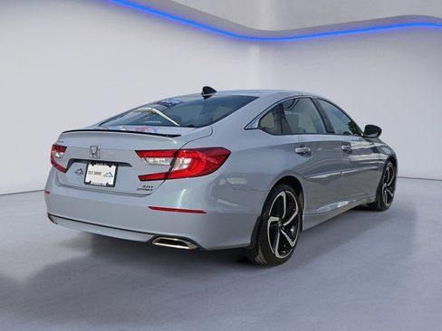 Used 2022 Honda Accord Sport image 6