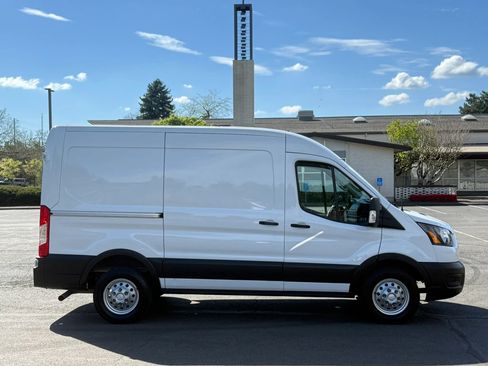 Used 2023 Ford Transit 250 Medium Roof AWD image 7