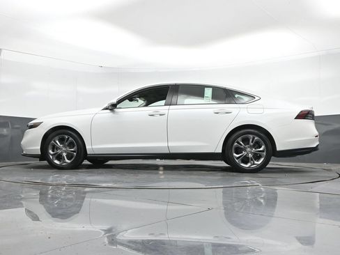 Used 2023 Honda Accord EX image 45
