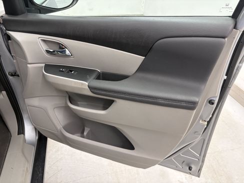 Used 2016 Honda Odyssey LX image 22