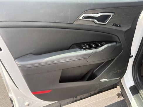 Used 2025 Kia Sportage X-Pro Prestige AWD/4WD image 6