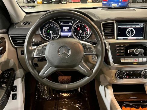 Used 2016 Mercedes-Benz GL 450 4MATIC image 5