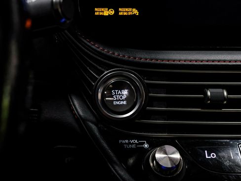 Used 2021 Lexus LS 500 F Sport w/ Accessory Package (Z2) image 27