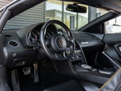 Used 2014 Lamborghini Gallardo LP 550-2 image 27