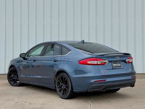 Certified 2019 Ford Fusion SE w/ Equipment Group 151A FWD image 4